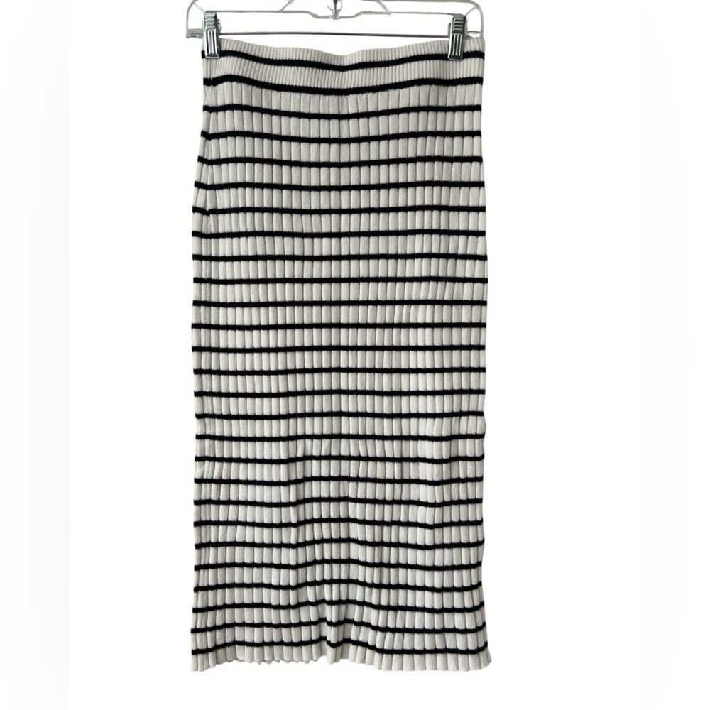 Universal Thread Maxi Skirt Size Medium Stretchy
